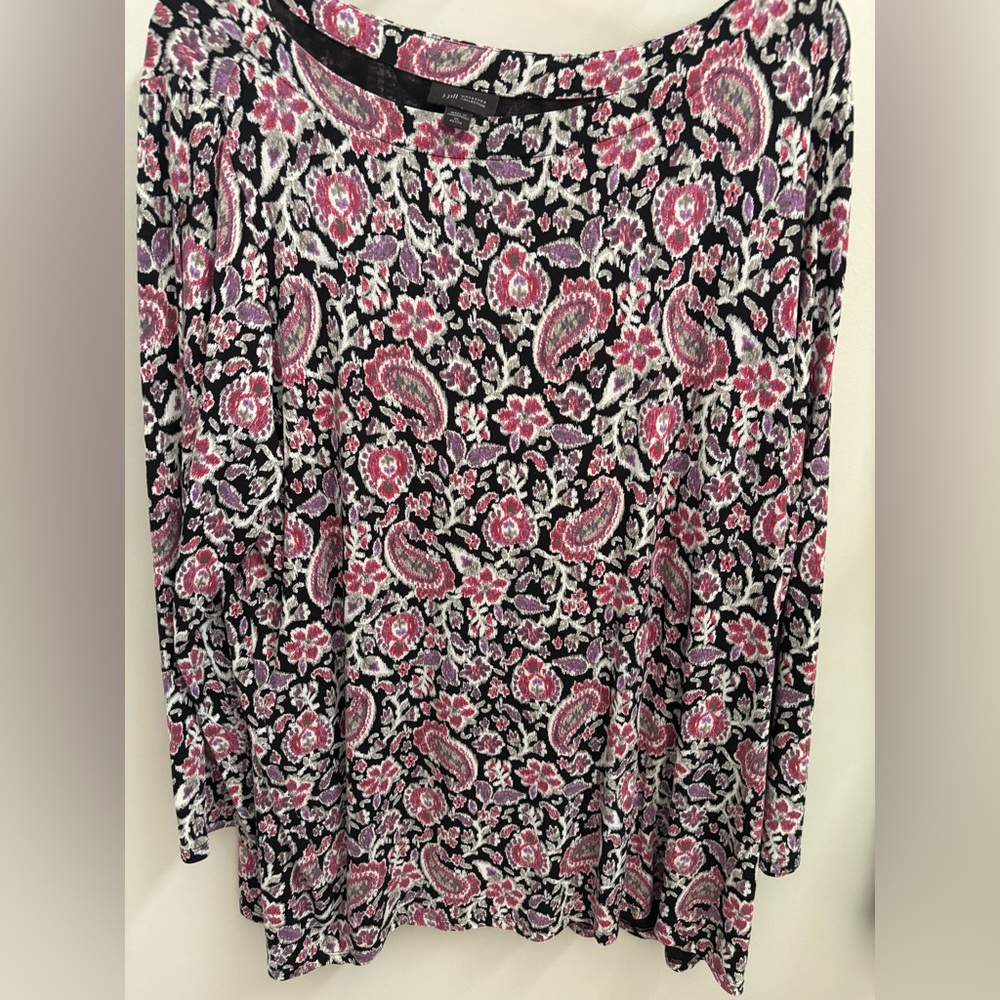 J. Jill Wearever Black and Pink Floral Paisley Tunic 
Size Petite Extra Large